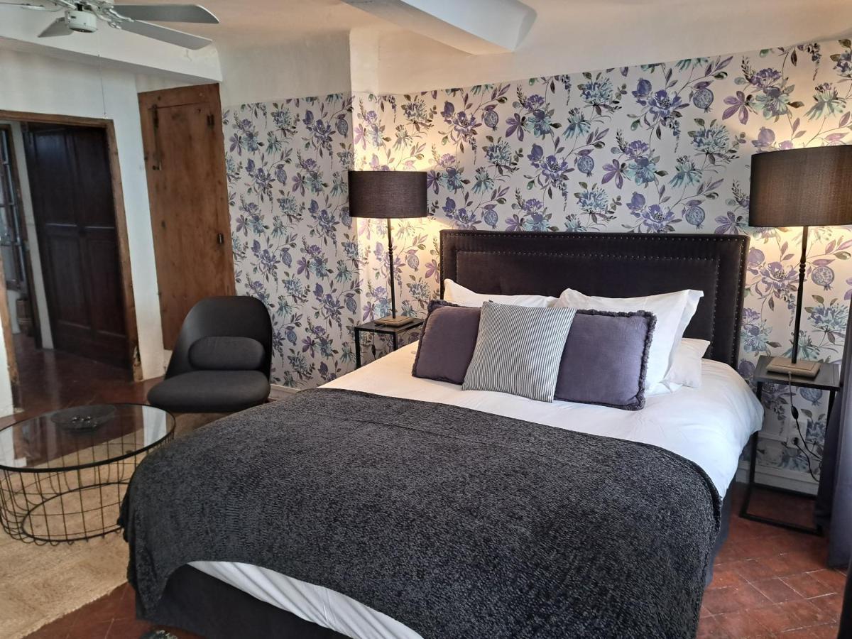 Hotel Le Patio De Sophie Систерон Екстериор снимка